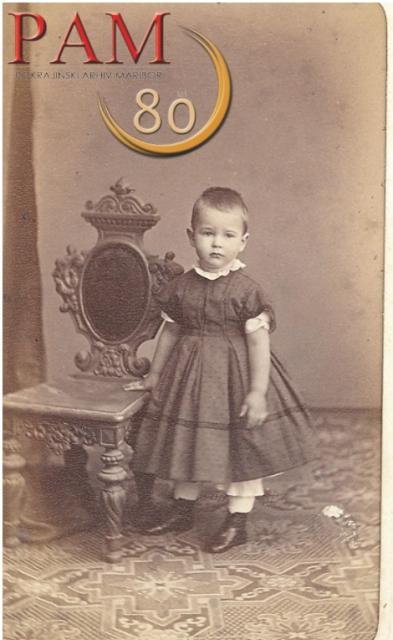 otroska-fotografija-falskega-grofa